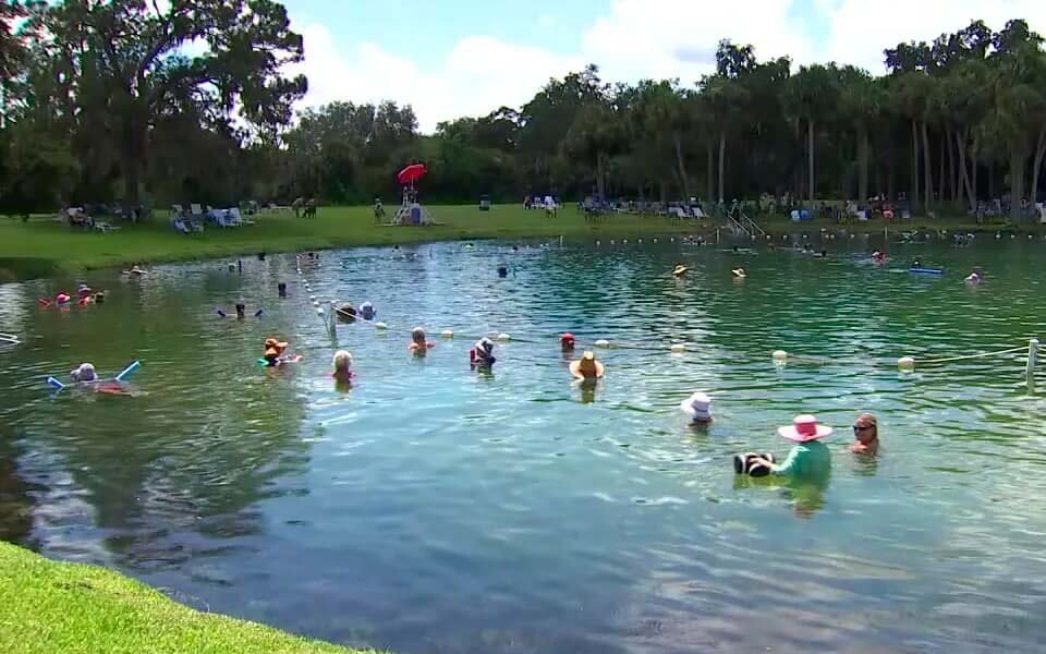 Baños Termales Sarasota Bus Tour